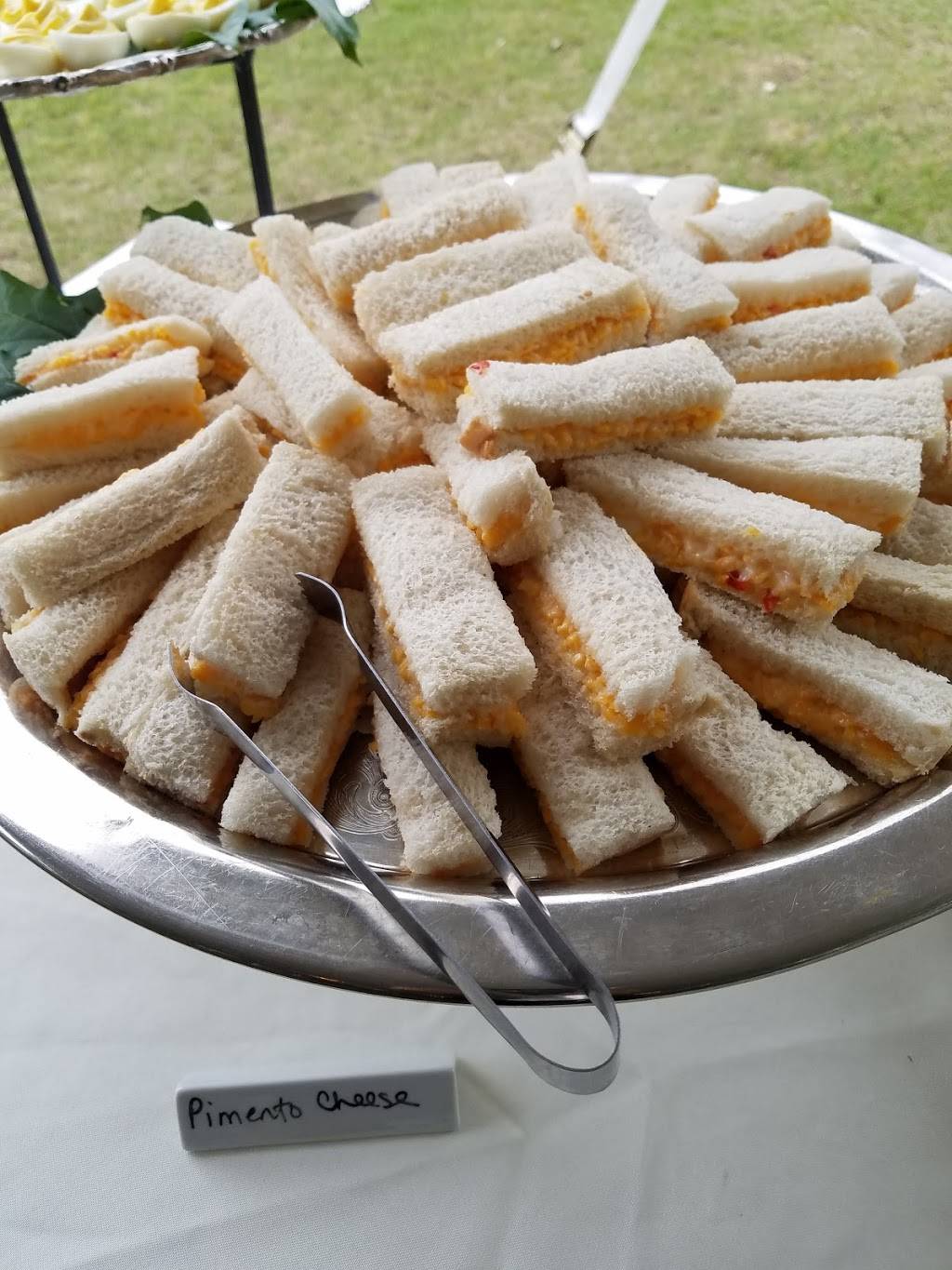 Lilfreds | restaurant | 8425 Camden Hwy, Rembert, SC 29128, USA | 8034328750 OR +1 803-432-8750