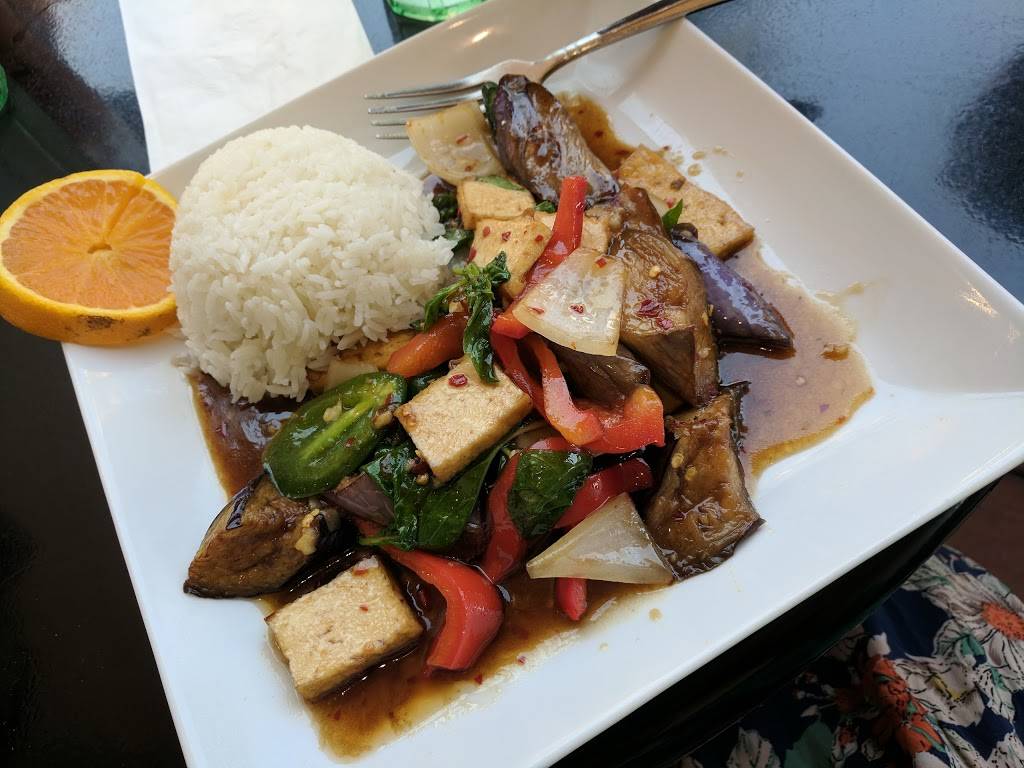 Thai Paradise | restaurant | 2770 E Bidwell St #100, Folsom, CA 95630, USA | 9169848988 OR +1 916-984-8988