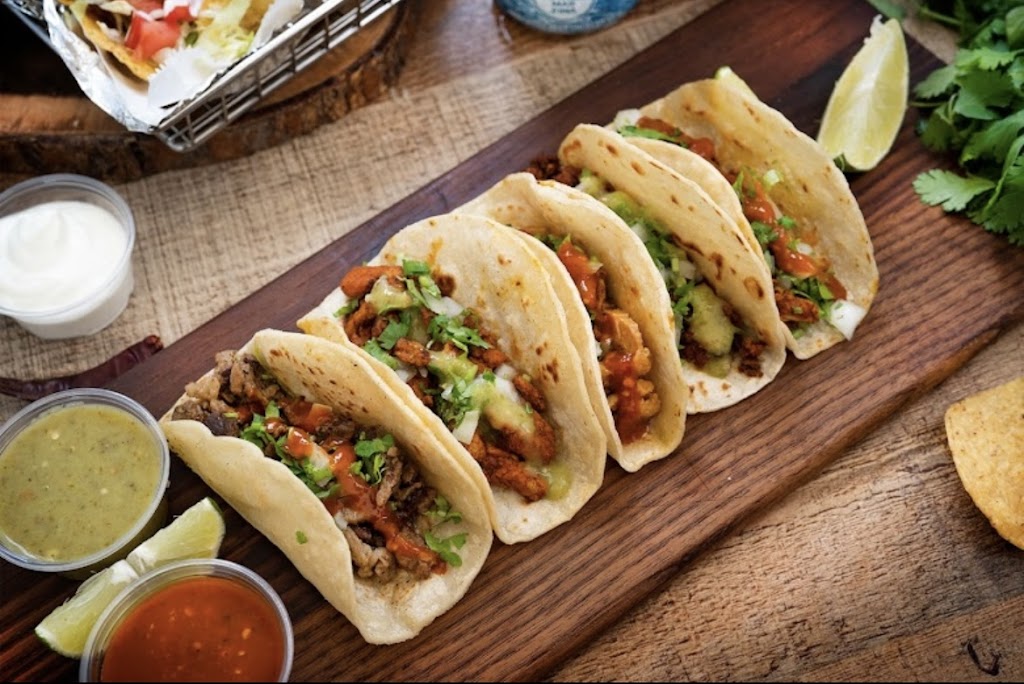 Taqueria Los Jalapeños Hammocks | restaurant | 11510 SW 147th Ave # 21, Miami, FL 33196, USA | 7865367751 OR +1 786-536-7751