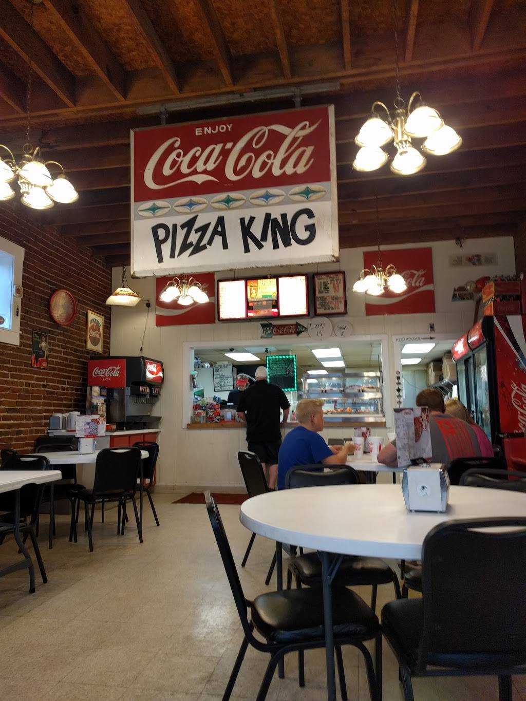 Pizza King of Flora | restaurant | 12 E Columbia St, Flora, IN 46929, USA | 5749673212 OR +1 574-967-3212