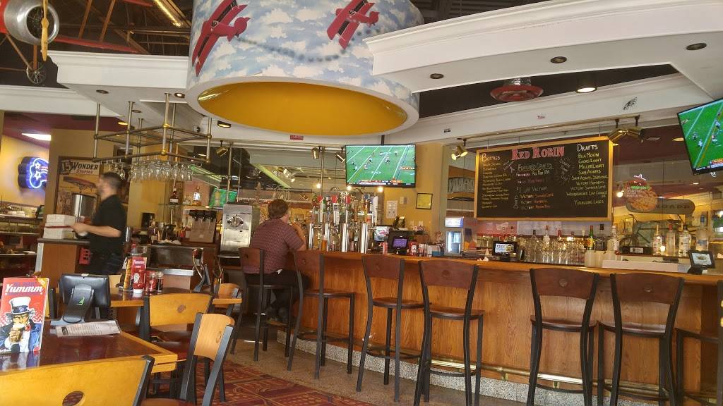 Red Robin Gourmet Burgers and Brews | restaurant | 600 W Uwchlan Ave, Exton, PA 19341, USA | 6103635995 OR +1 610-363-5995