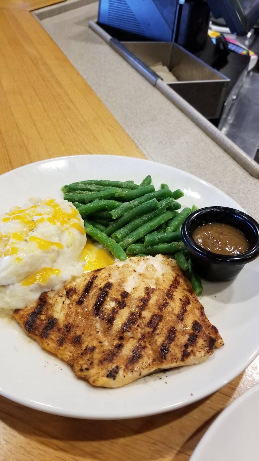 Applebees Grill + Bar | restaurant | 7650 City Line Ave, Philadelphia, PA 19151, USA | 2154778600 OR +1 215-477-8600