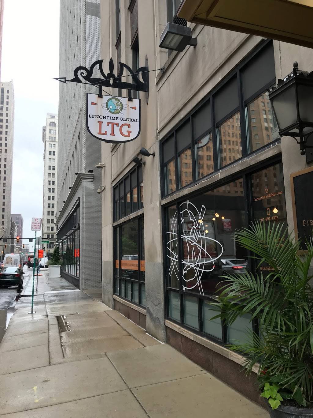 Lunchtime Global | restaurant | 660 Woodward Ave #110, Detroit, MI 48226, USA | 3139634871 OR +1 313-963-4871