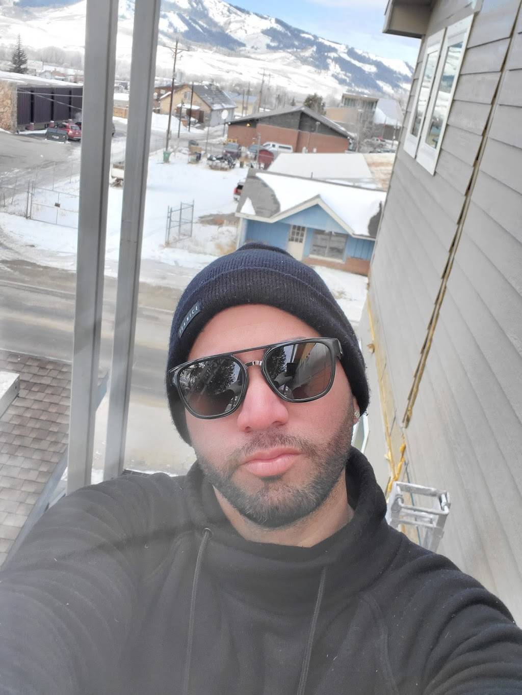 Showboats Drive by Pie | restaurant | 54 1st St, Granby, CO 80446, USA | 9708871111 OR +1 970-887-1111