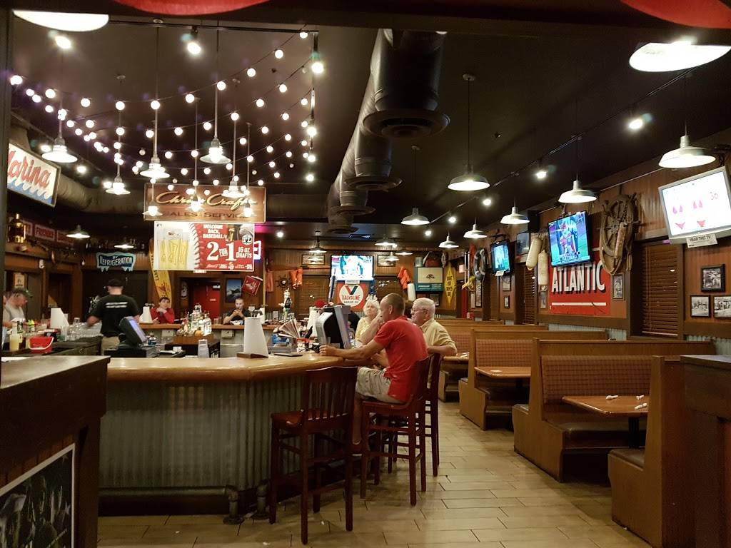 Famous Daves Bar-B-Que | restaurant | 12148 S Cleveland Ave, Fort Myers, FL 33907, USA | 2396903283 OR +1 239-690-3283