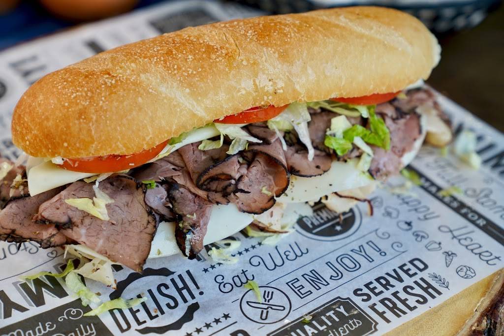 Bulldogs Cheesesteaks | restaurant | 22749 Michigan Ave, Dearborn, MI 48124, USA | 3133951000 OR +1 313-395-1000