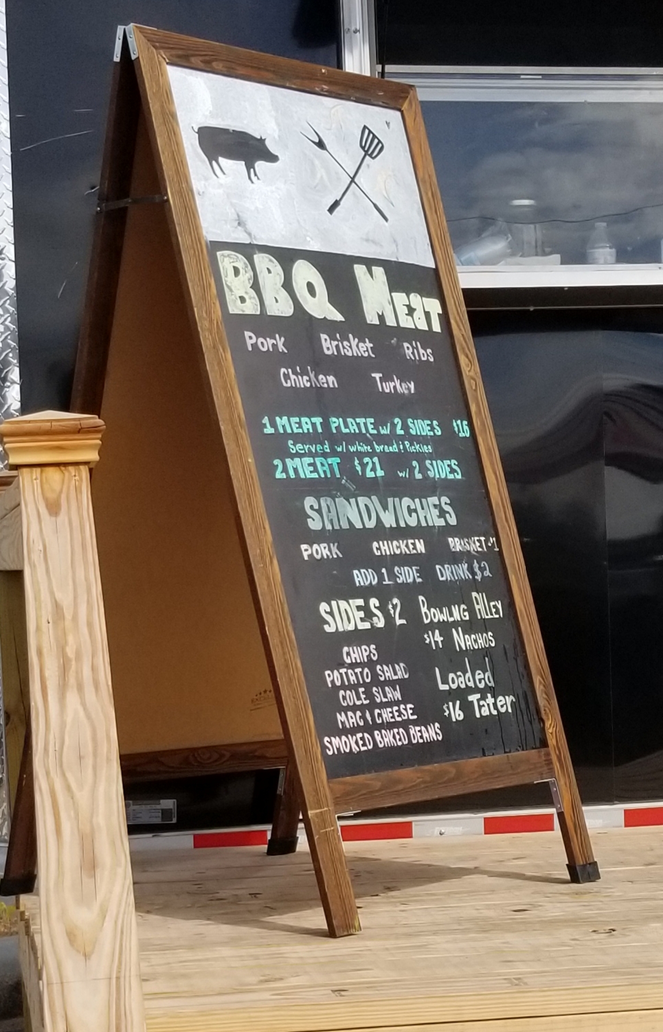 Saucy Pig | restaurant | 119 Country Club Rd, Sherwood, AR 72120, USA | 5015171690 OR +1 501-517-1690