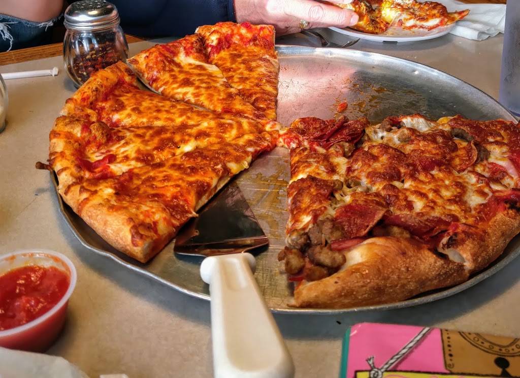 Red Genie Pizza | restaurant | 766 Ocean Shores Blvd NW, Ocean Shores, WA 98569, USA | 3602898144 OR +1 360-289-8144