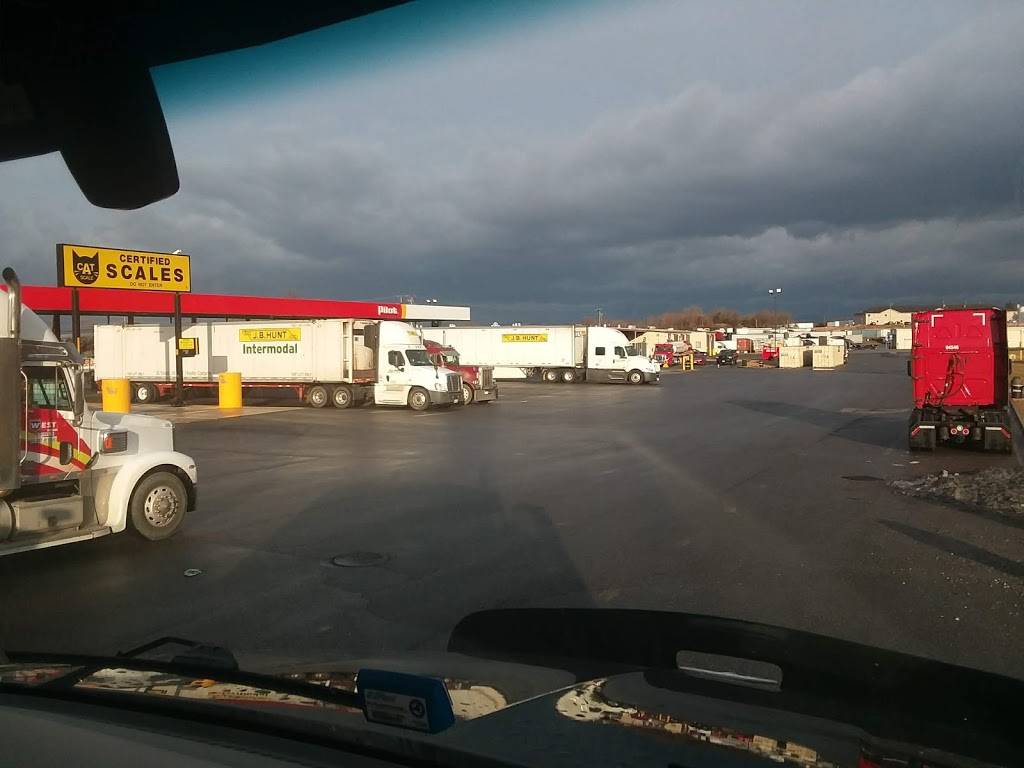 Pilot Travel Center | restaurant | 16921 Halfway Blvd, Hagerstown, MD 21740, USA | 3015826111 OR +1 301-582-6111