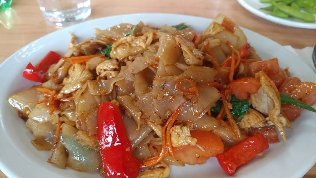 Thai Rice N Noodle | restaurant | 9094 Camp Bowie W Blvd, Fort Worth, TX 76116, USA | 8175603758 OR +1 817-560-3758