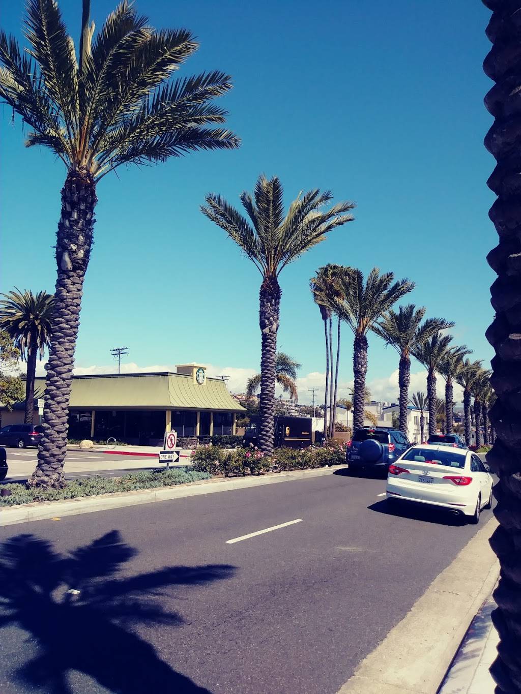 Starbucks | cafe | 34122 Pacific Coast Hwy, Dana Point, CA 92629, USA | 9494870629 OR +1 949-487-0629