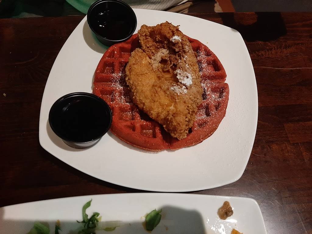 Vibez Restaurant & Lounge | restaurant | 2611 Ashley Phosphate Rd, North Charleston, SC 29418, USA | 8433302737 OR +1 843-330-2737