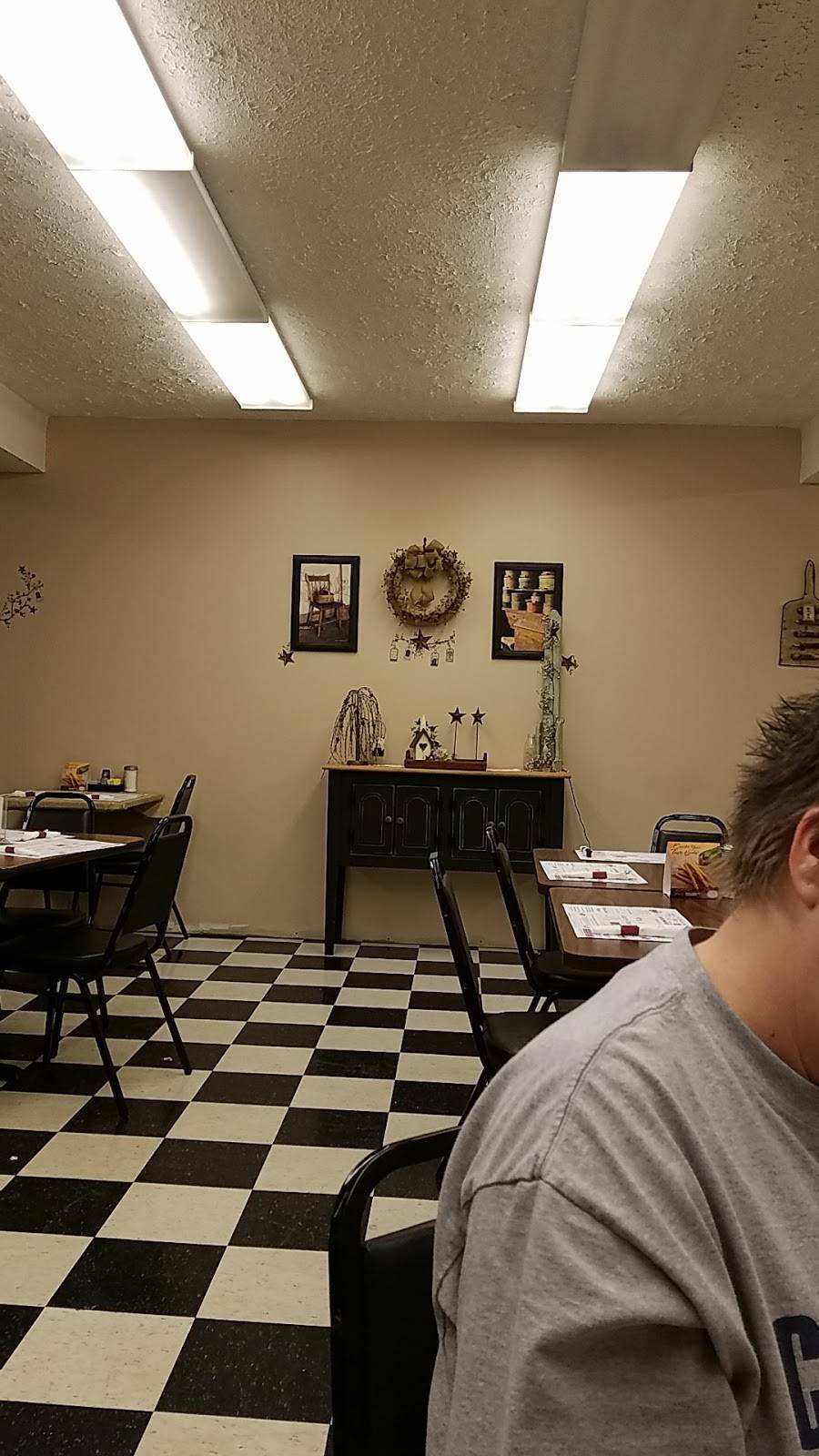 Mrs. Js Country Diner | restaurant | 151 US-250, Adena, OH 43901, USA | 7405462172 OR +1 740-546-2172