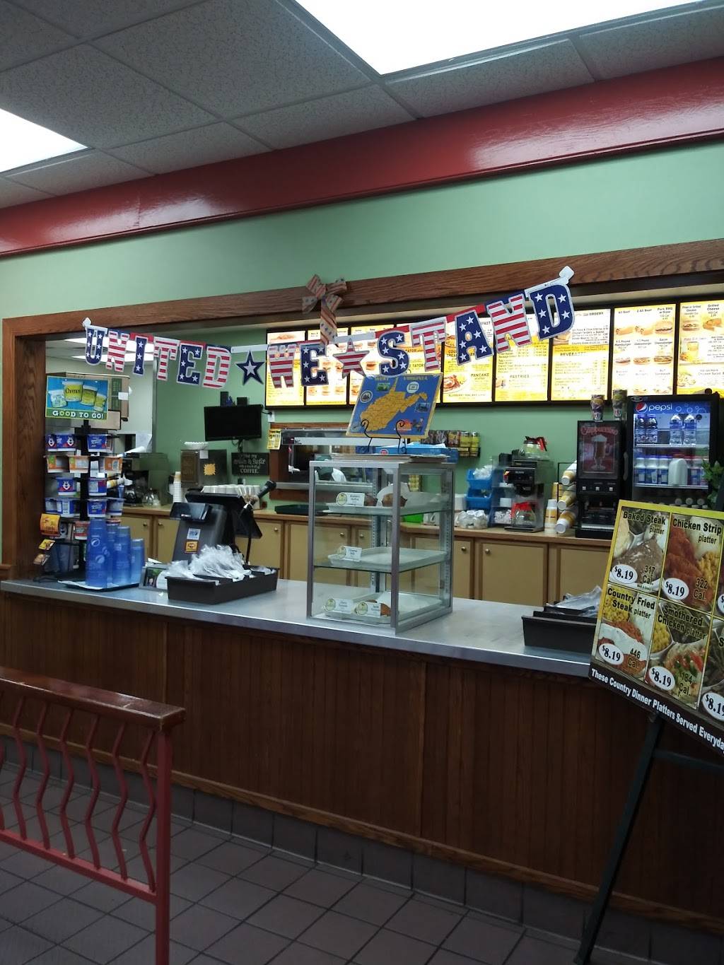 Tudors Biscuit World | restaurant | 3301 E Cumberland Rd, Bluefield, WV 24701, USA | 3043232333 OR +1 304-323-2333