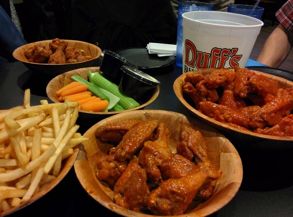 Duffs Famous Wings | restaurant | 2425 W Henrietta Rd, Rochester, NY 14623, USA | 5854917272 OR +1 585-491-7272