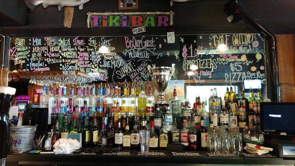 McDuffs Bar and Grille | restaurant | 105 E Superior St, Wayland, MI 49348, USA | 2697922257 OR +1 269-792-2257