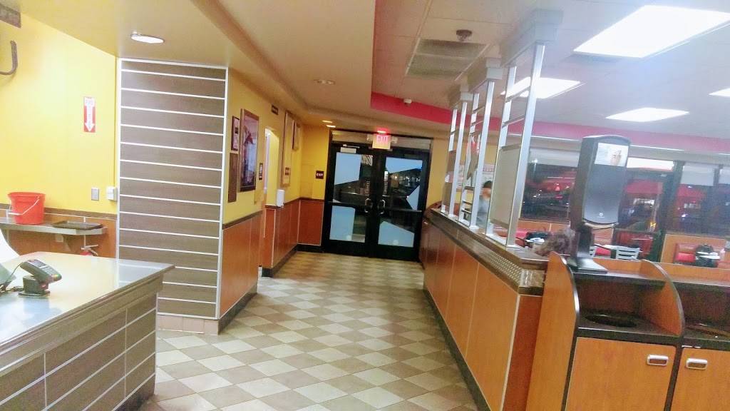 Carls Jr. | restaurant | 6079 Magnolia Ave, Riverside, CA 92506, USA | 9513693114 OR +1 951-369-3114