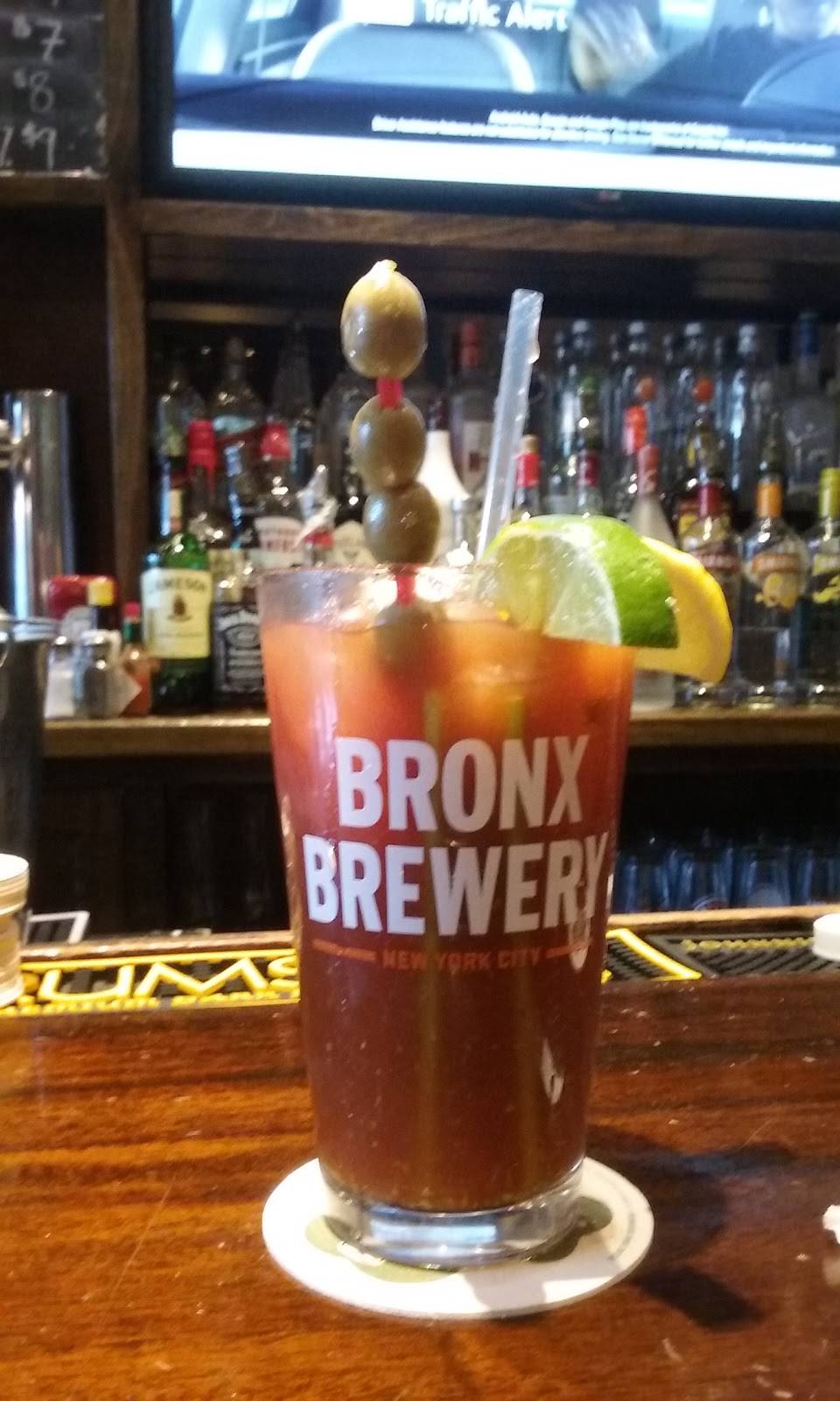 Blackstone Bar & Grill | restaurant | 3713 Riverdale Ave, Bronx, NY 10463, USA | 3473466004 OR +1 347-346-6004