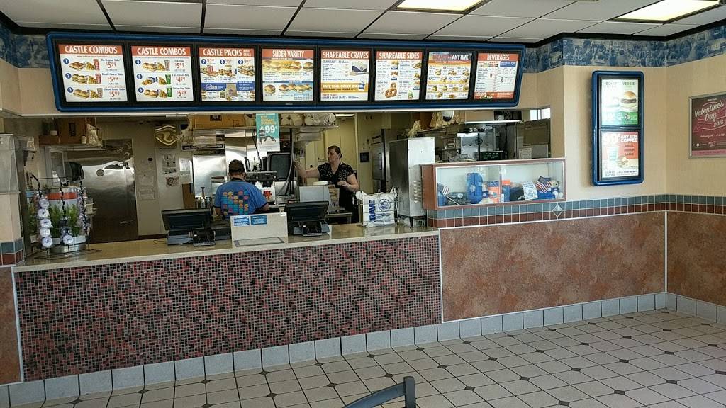 White Castle | restaurant | 5590 Dixie Hwy, Fairfield, OH 45014, USA | 8008432728 OR +1 800-843-2728