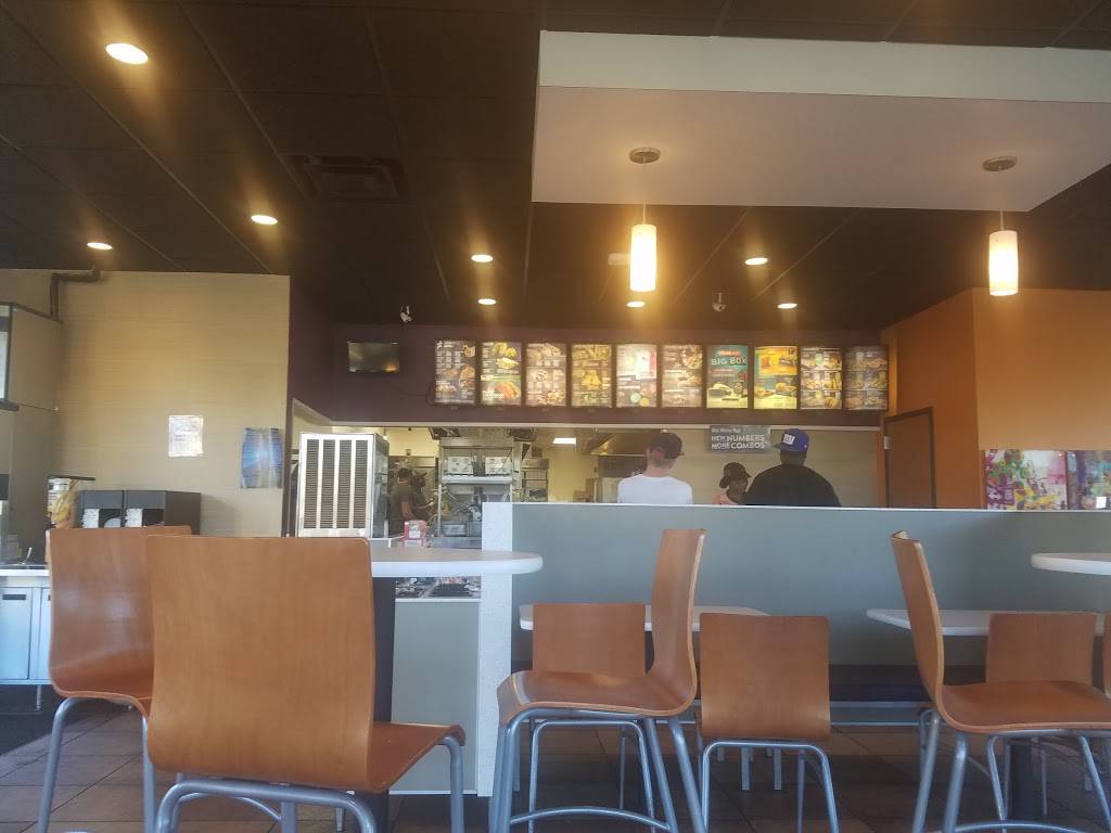 Taco Bell | meal takeaway | 246 Banks Crossing, Fayetteville, GA 30214, USA | 7704608770 OR +1 770-460-8770