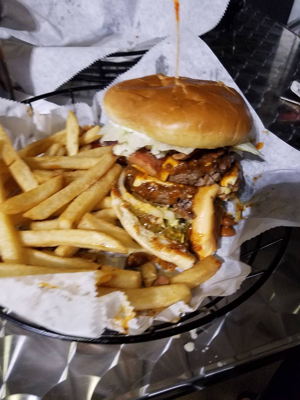 Dakota’s Pub of the South | restaurant | 2917 Tazewell Pike, Knoxville, TN 37918, USA | 8653377791 OR +1 865-337-7791