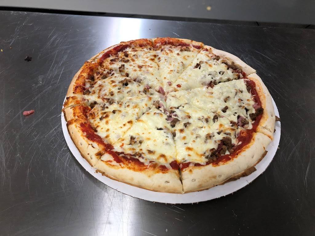 Topeka Pizza | restaurant | 118 S Babcock St, Topeka, IN 46571, USA | 2605933090 OR +1 260-593-3090