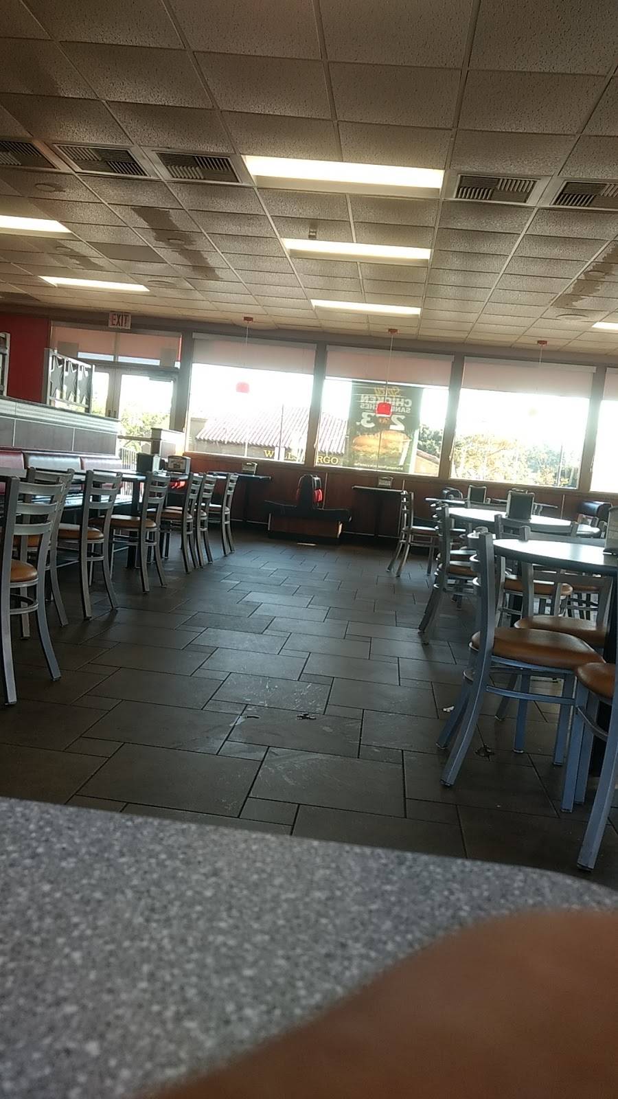 Carls Jr | restaurant | 4186 Oceanside Blvd, Oceanside, CA 92056, USA | 7606303487 OR +1 760-630-3487