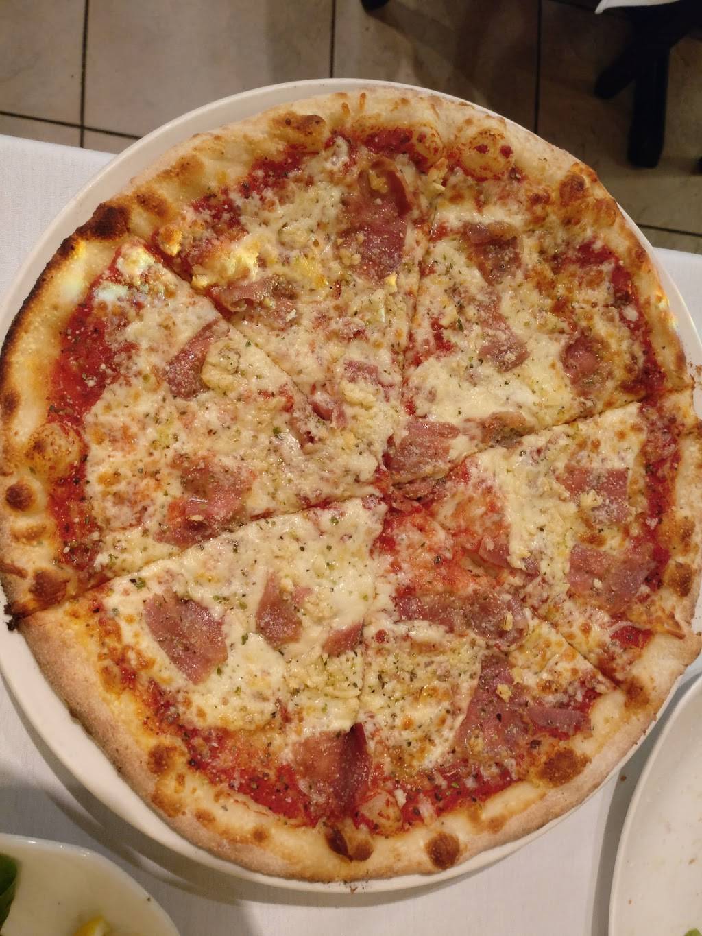 Oregano Pizza & Pasta | restaurant | 10909 Yonge St, Richmond Hill, ON L4C 3E3, Canada | 9058848600 OR +1 905-884-8600