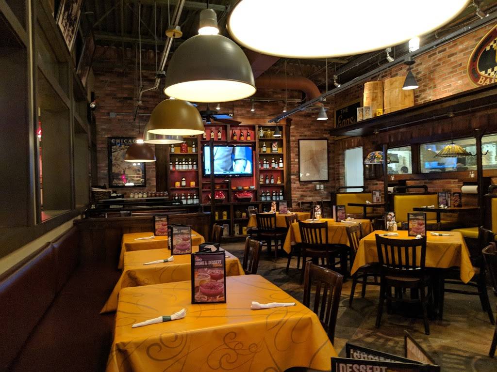 Uno Pizzeria & Grill | meal takeaway | 3010 Crossroads Dr, Madison, WI 53718, USA | 6082443266 OR +1 608-244-3266