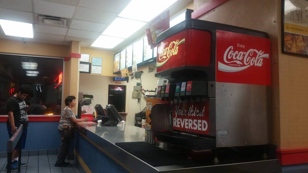 Churchs Chicken | restaurant | 2516 Inwood Rd, Dallas, TX 75235, USA | 2143515912 OR +1 214-351-5912