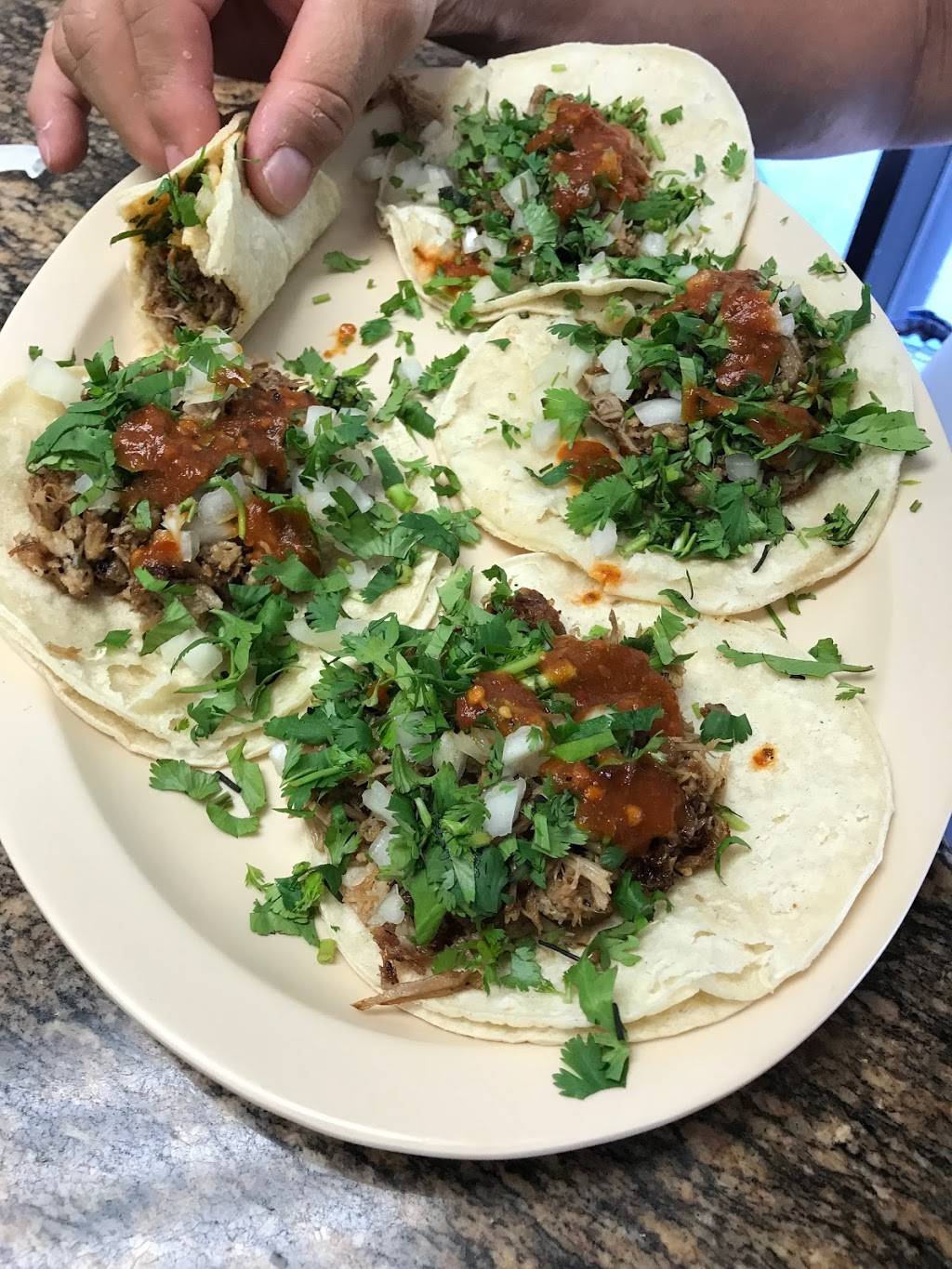 Chucks Tacos | restaurant | 661 E Foothill Blvd, Upland, CA 91786, USA | 9099852400 OR +1 909-985-2400