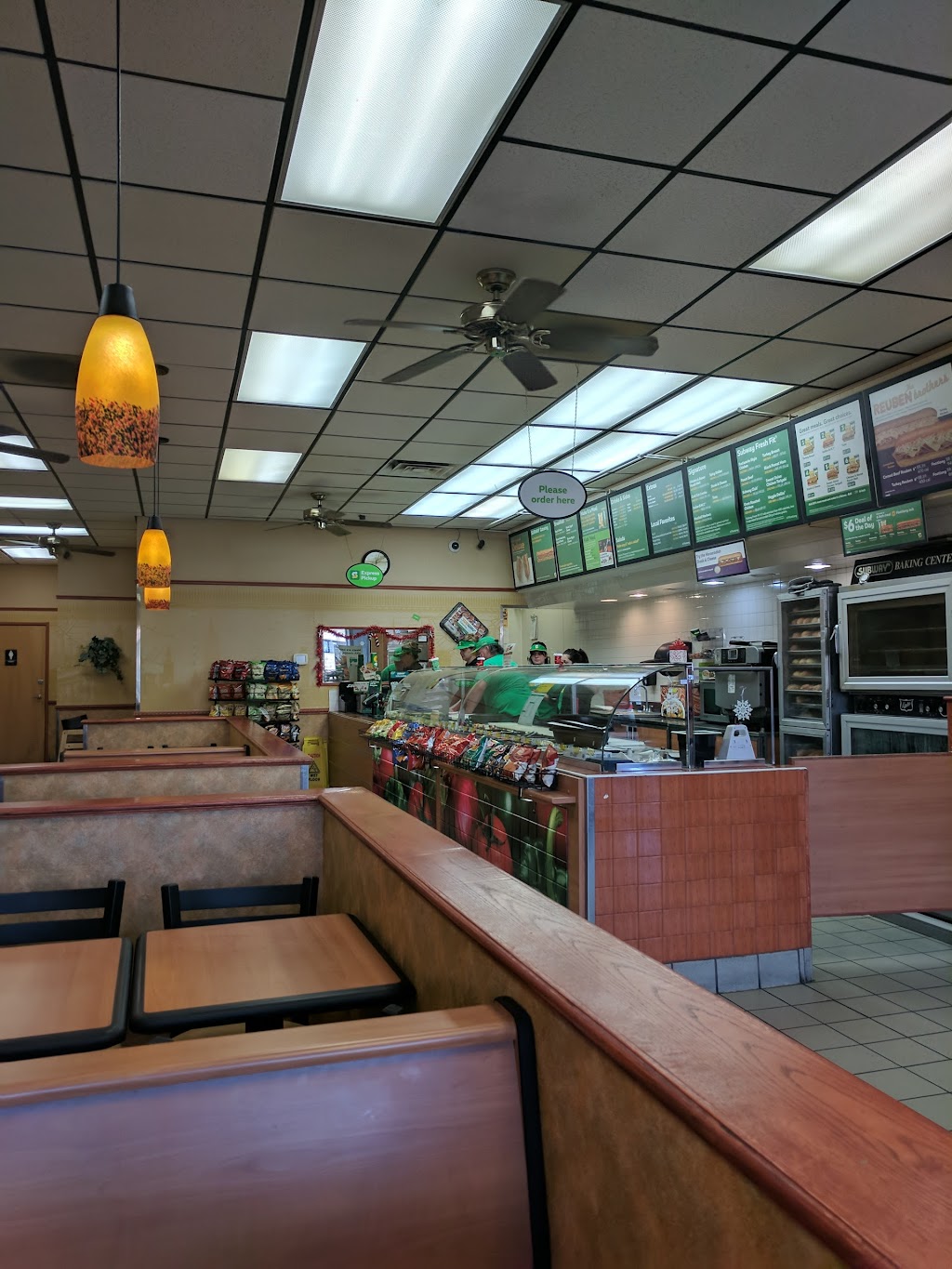 Subway (N Phoenix Rd) | restaurant | 950 N Phoenix Rd, Medford, OR 97504, USA | 5417796579 OR +1 541-779-6579