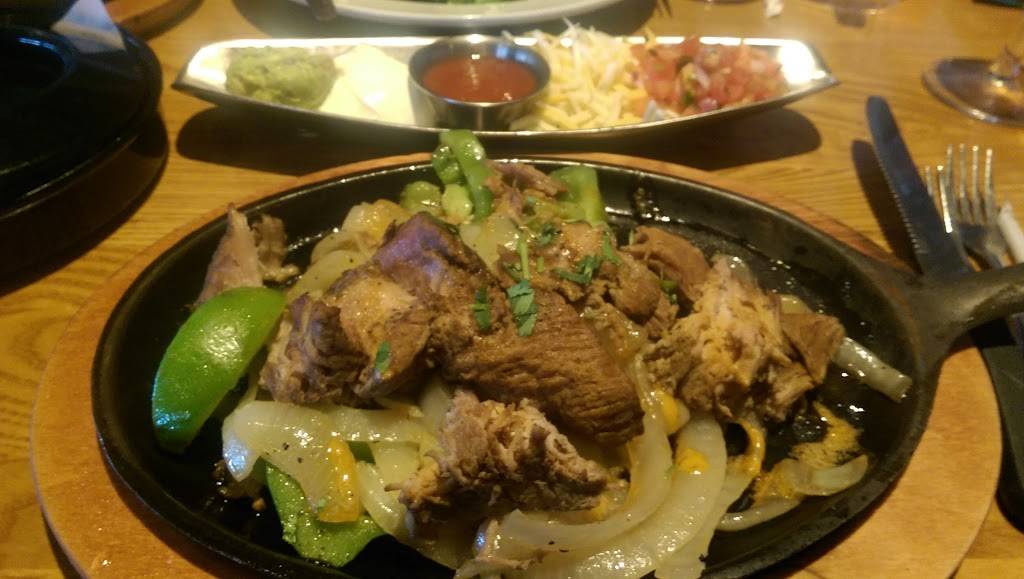 Chilis Grill & Bar | restaurant | 1425 Rocky Mountain Ave, Loveland, CO 80538, USA | 9706636800 OR +1 970-663-6800