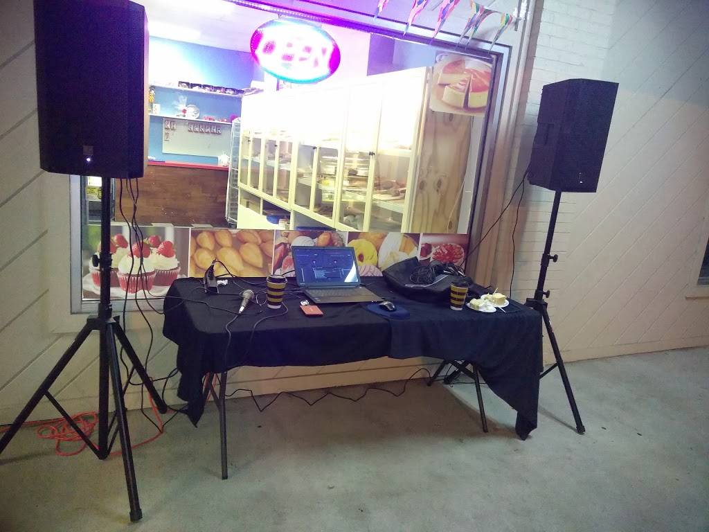 La Esmeralda Bakeri | restaurant | 6093 Fairburn Rd, Douglasville, GA 30134, USA | 7705721626 OR +1 770-572-1626