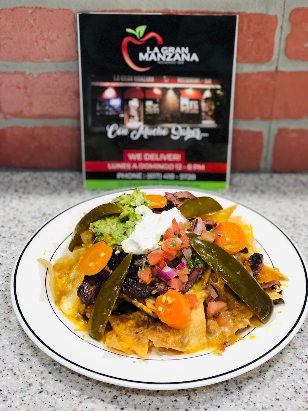 La Gran Manzana | restaurant | 22 Central Square, Boston, MA 02128, USA | 6174185728 OR +1 617-418-5728