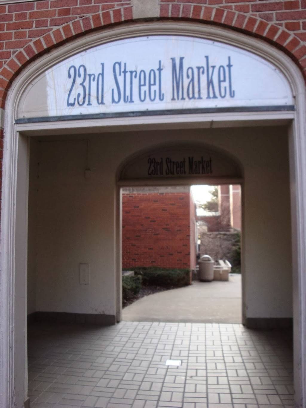 23rd Street Market | meal takeaway | 1224 W 23rd St, Cedar Falls, IA 50614, USA | 3192737345 OR +1 319-273-7345