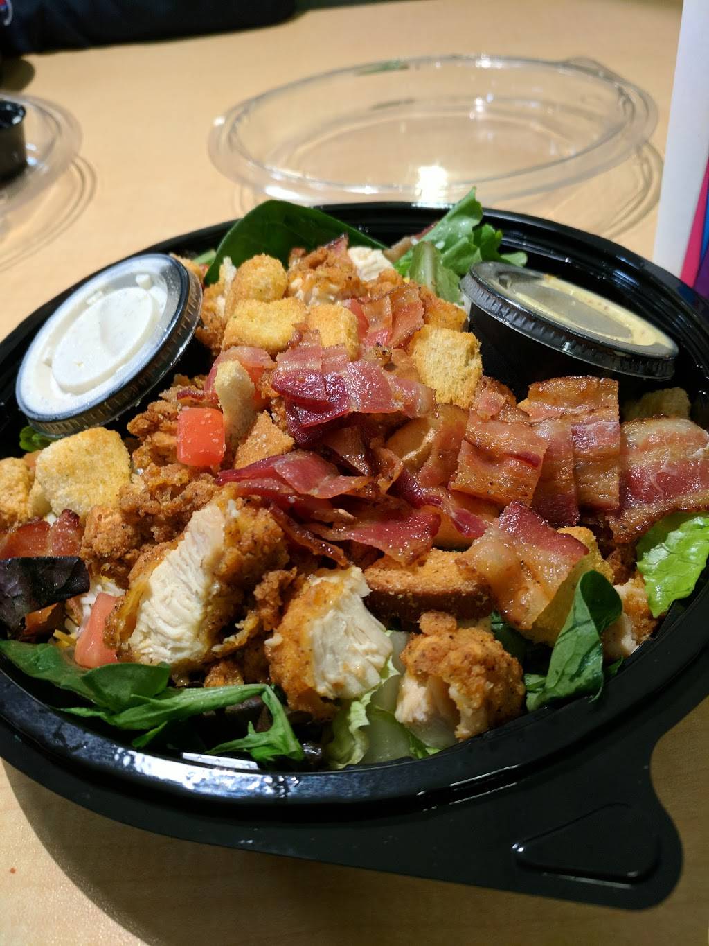 WOW Café | restaurant | Otter Express, 3114 Inter-Garrison Rd, Seaside, CA 93955, USA | 8315825007 OR +1 831-582-5007