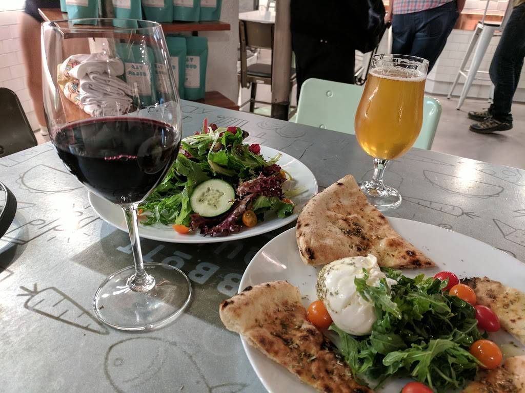 Pizzeria La Bufala | restaurant | 725 Front St, Santa Cruz, CA 95060, USA | 8319990301 OR +1 831-999-0301