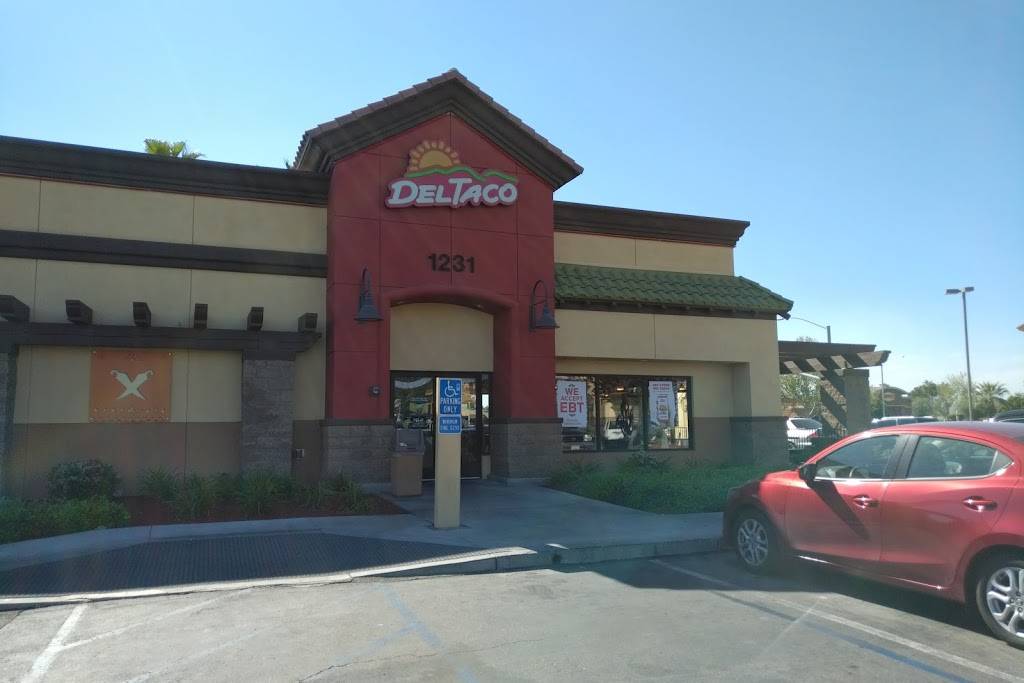 Del Taco | meal takeaway | 1231 State St, San Jacinto, CA 92583, USA | 9514876281 OR +1 951-487-6281