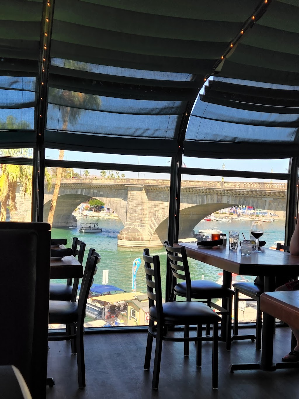 Shugrues Restaurant and Brewery Group | restaurant | 1425 McCulloch Blvd N, Lake Havasu City, AZ 86403, USA | 9284531400 OR +1 928-453-1400