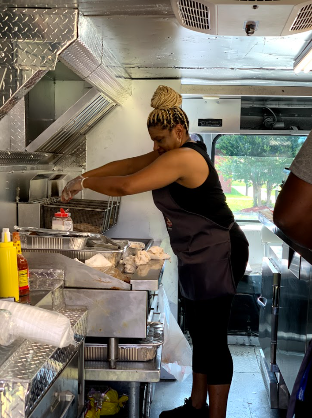 Charleigh Maes Grubhouse | restaurant | 2511 Riverside Drive Building B1, Chattanooga, TN 37406, USA | 4233133162 OR +1 423-313-3162