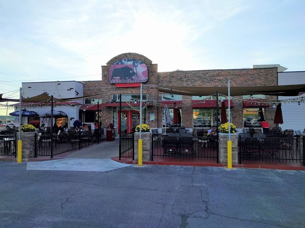 Plaza de Toros | restaurant | 12551 East 86th St N, Owasso, OK 74055, USA | 9183764233 OR +1 918-376-4233