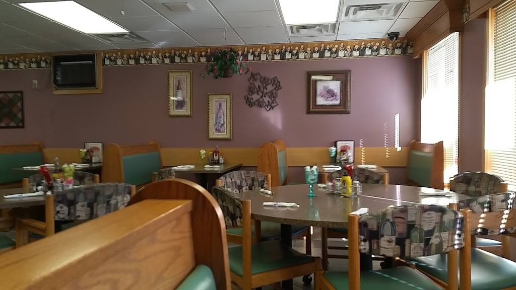 Tonys Little Bambinos | restaurant | 120 W Saginaw St, Merrill, MI 48637, USA | 9896435414 OR +1 989-643-5414