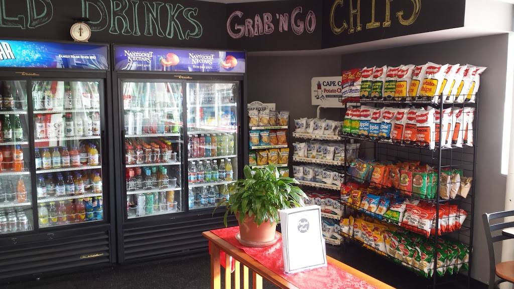 Bushel N Peck | restaurant | 120 Union St, Clinton, MA 01510, USA | 9783689012 OR +1 978-368-9012