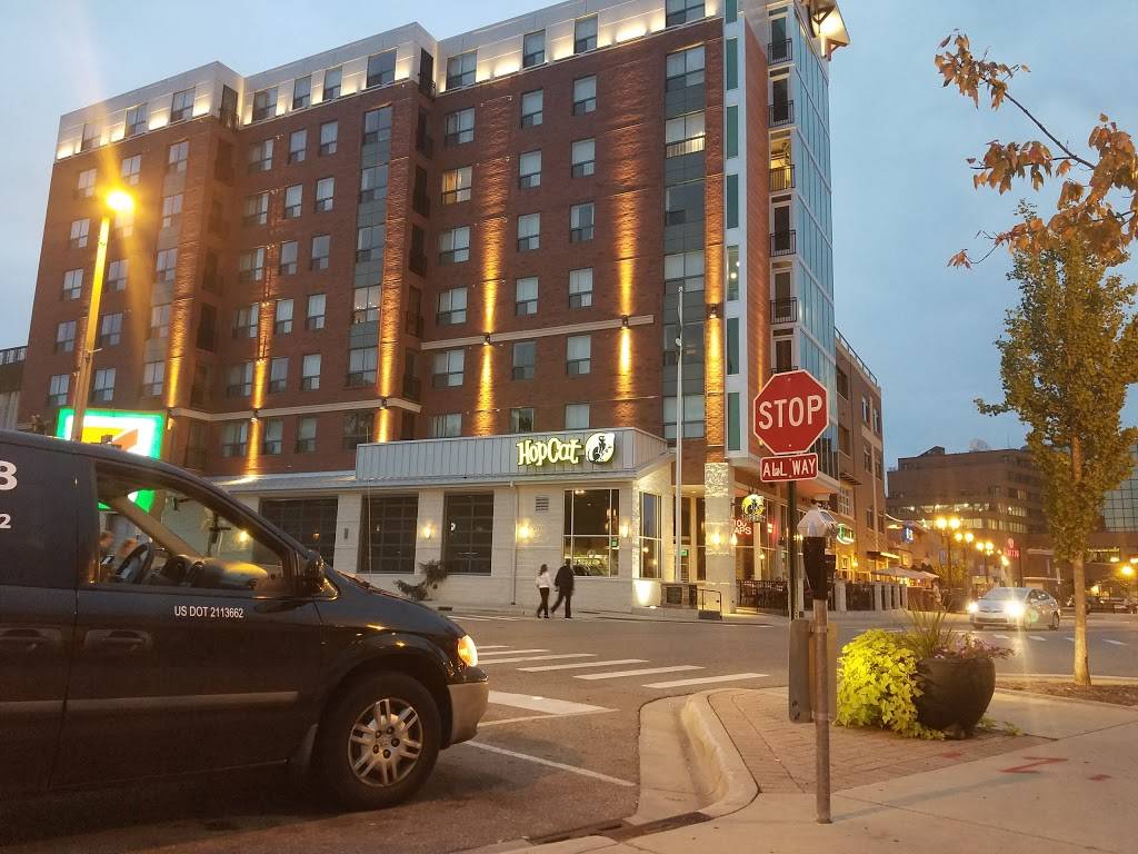 HopCat | restaurant | 300 Grove St, East Lansing, MI 48823, USA | 5178164300 OR +1 517-816-4300
