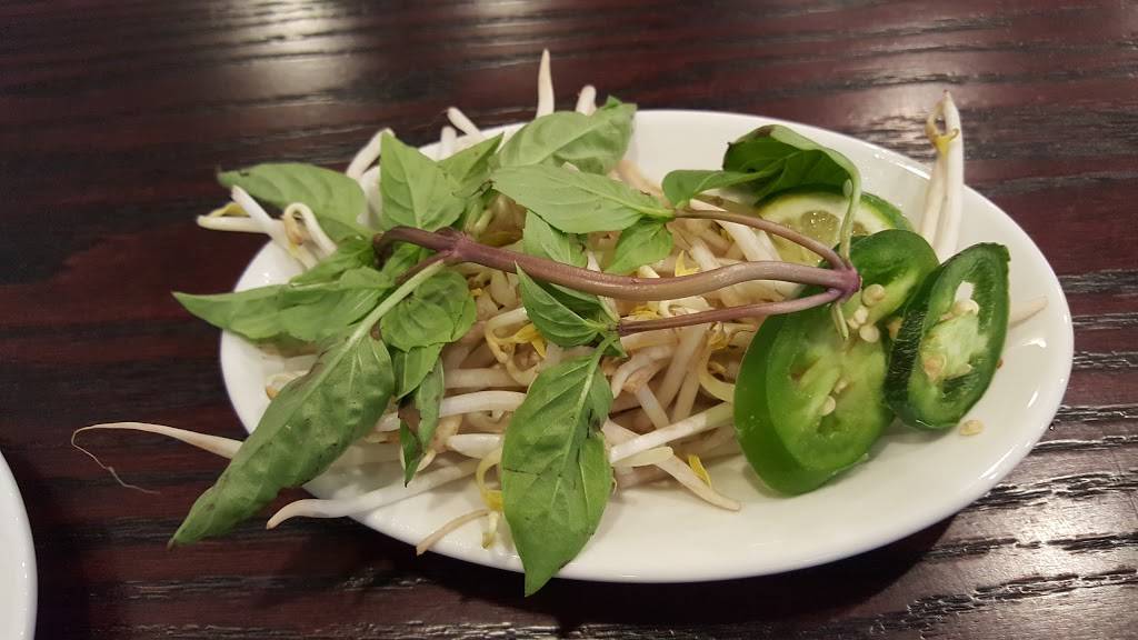 Pho 79 | restaurant | 6255 College Drive Ste. R2, R2, Suffolk, VA 23435, USA | 7574834168 OR +1 757-483-4168