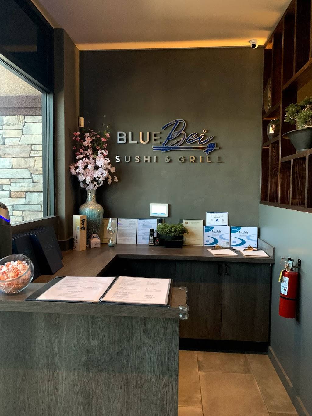 Bluebei Sushi & Grill | restaurant | 7825 Blue Diamond Rd #106, Las Vegas, NV 89178, USA | 7023840275 OR +1 702-384-0275