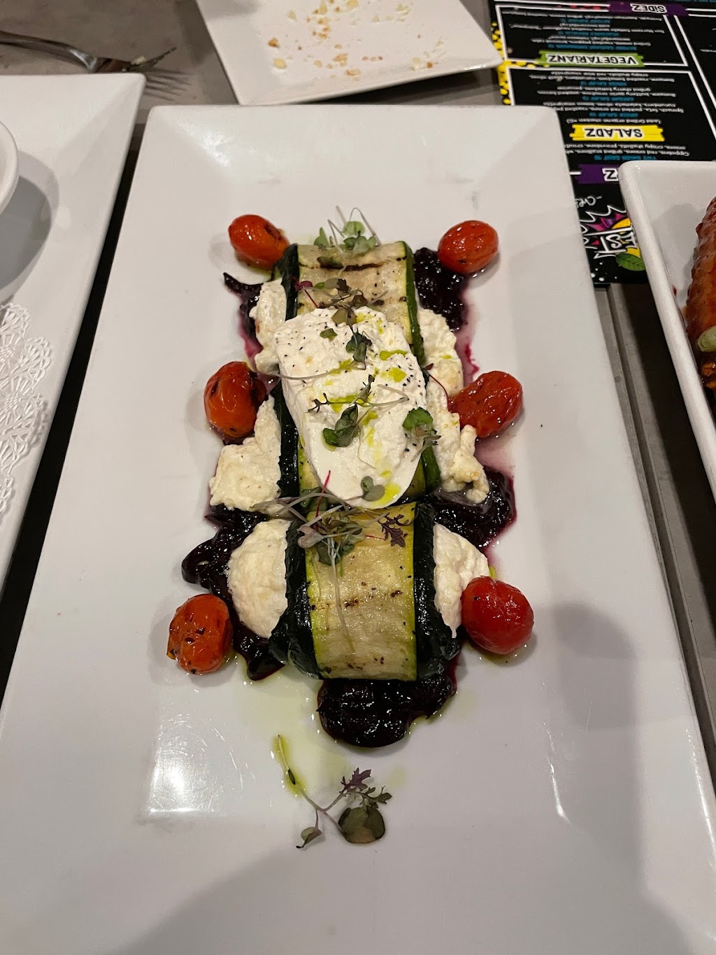 Zest | restaurant | 298 W Main St, Bay Shore, NY 11706, USA | 6316474497 OR +1 631-647-4497