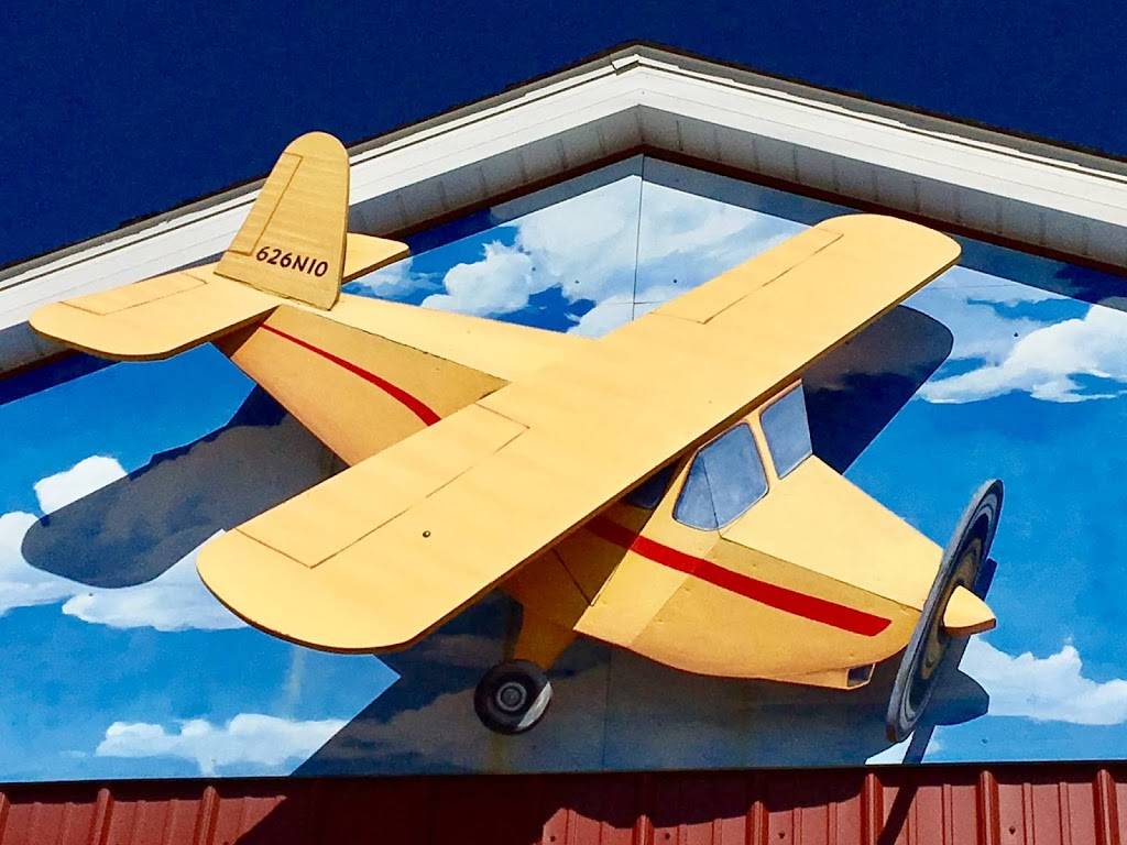 The Fly Inn | restaurant | 9596 626 10th St, Plainwell, MI 49080, USA | 2696851554 OR +1 269-685-1554