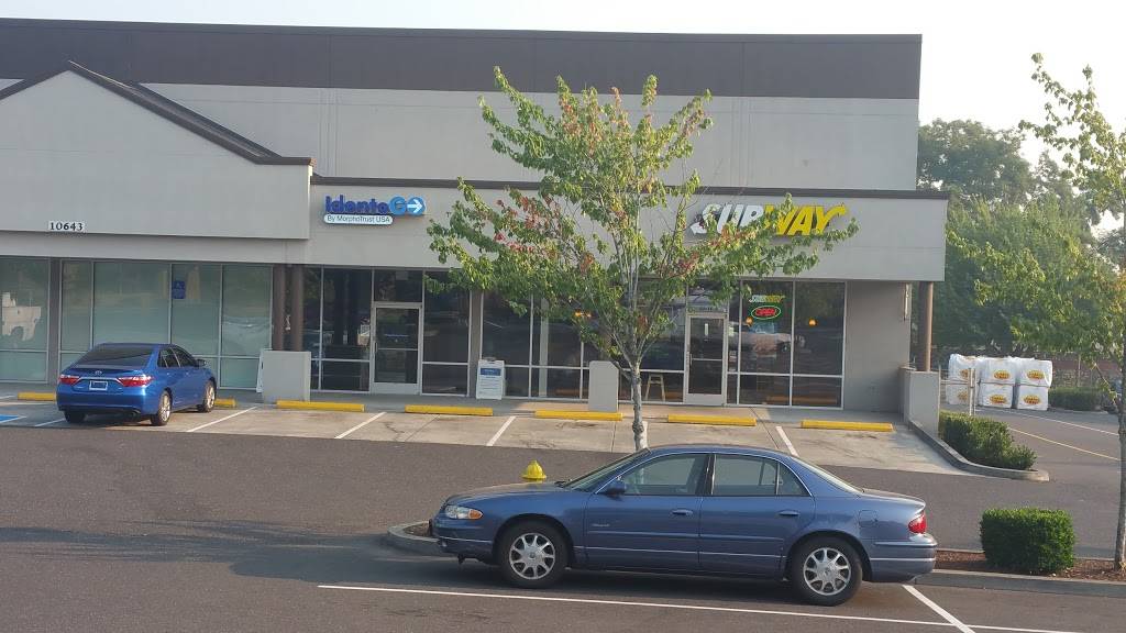 Subway | meal takeaway | 10643 NE Sandy Blvd Suite D, Portland, OR 97220, USA | 5032510400 OR +1 503-251-0400